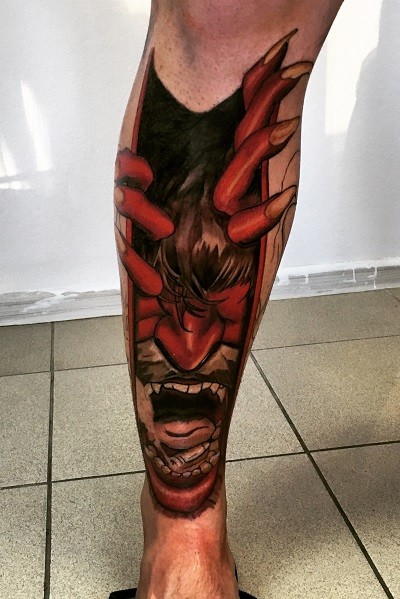 татуировка демон на ноге в Новосибирске